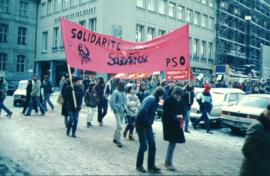Berne - manifestation de soutien à Solidarnosc - banderole PSO